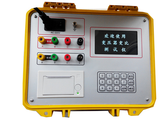 LCBZC-B變壓器變比測試儀，可以檢查變壓器的繞組、分接開關(guān)的狀況,判斷變壓器是否存在線圈短路、連接錯(cuò)誤、匝間短路等缺陷，從而保證設(shè)備的安全使用。